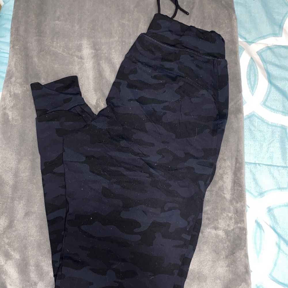 Alphalete joggers